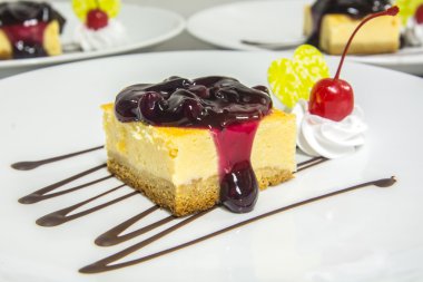 yaban mersini peynirli kek