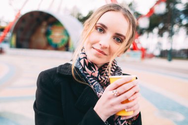 Kız sabah kahvesi bir parkı bulunmaktadır.