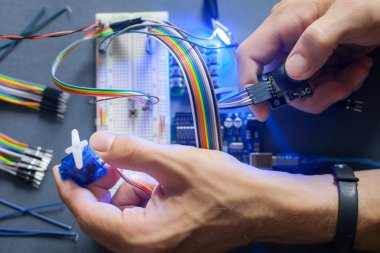 Robotik geliştirme closeup, elektronik buluş