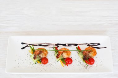 Kızarmış karides restoran düz lay, copyspace hizmet