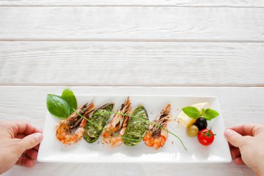 Garson, boşaltmak Akdeniz egzotik deniz ürünleri