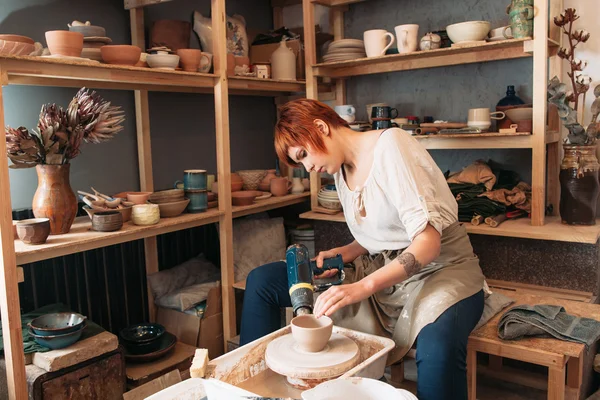 Pottery drying with special dryer — Stock Photo, Image