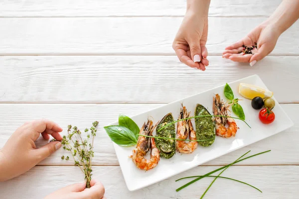 Fotografía de alimentos entre bastidores, decoración de mariscos — Foto de Stock