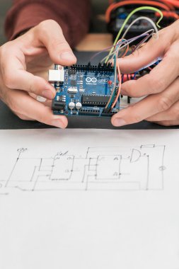 Arduino Uno tabanında elektronik inşaat