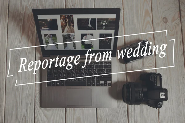 Reportaż z wesela na laptopie z kamerami — Zdjęcie stockowe