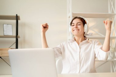 online konferans başarılı takım çalışması mesafesi