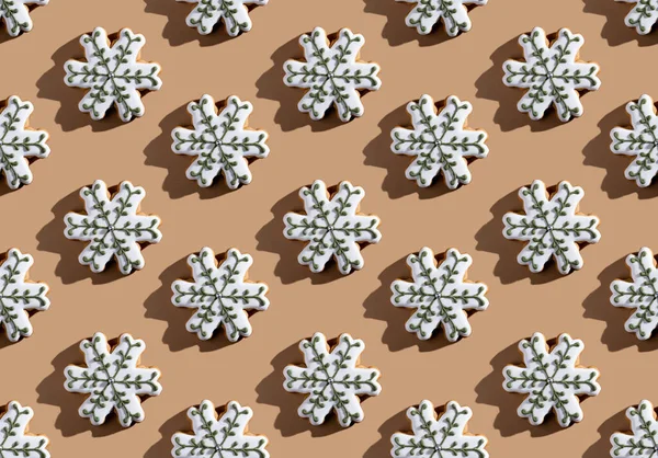 Vánoční pekařství vzor slavnostní zdobené cookies — Stock fotografie