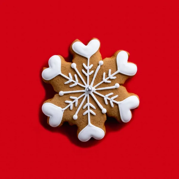 クリスマスクッキーお祝いのペストリージンジャーブレッドスノーフレーク — ストック写真