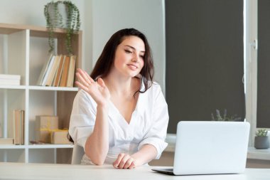 çevrimiçi konferans görüntülü konuşma vlog bağlantısı