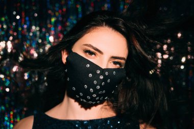 covid-19 moda diy aksesuar kadın maskesi