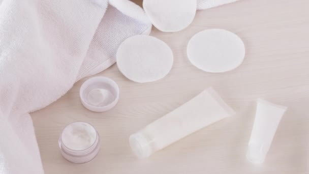 Kozmetikai termék bőrápolás mockup testápoló cső üveg — Stock videók