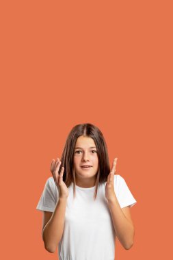 Şok olmuş çocuk ticari geçmişi Şaşırmış kız