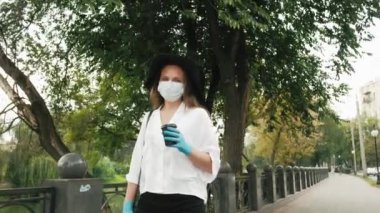 Kahve molası, salgın hastalık sınırlaması. Yeni normal.