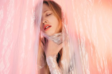 Sanat portresi solunum problemi çeken kadın