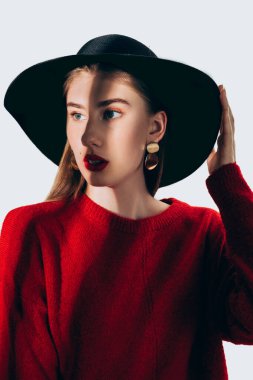 moda modern trend tarzı gelişigüzel bir zarafet