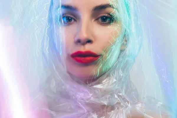 Neon luz retrato beleza realce mulher rosto — Fotografia de Stock