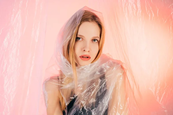 Retrato de belleza cirugía plástica mujer cara rosa — Foto de Stock