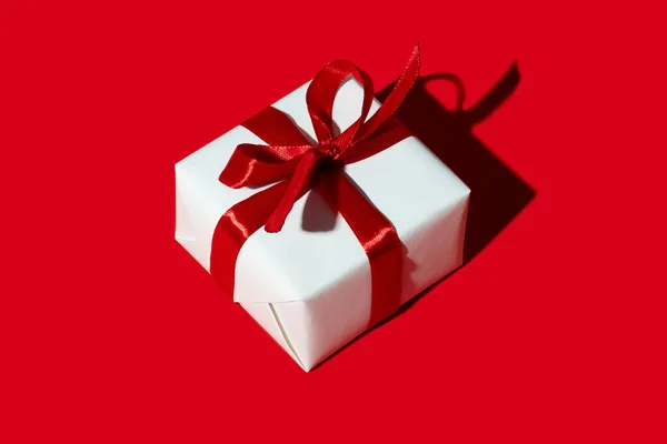 Valentýn překvapení dárek dodání péče balíček — Stock fotografie