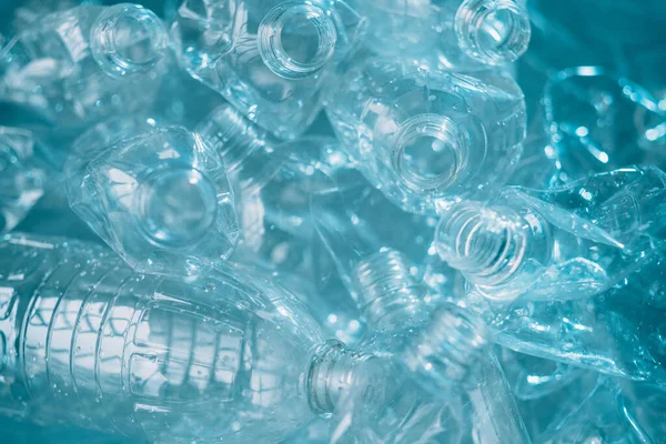 Текстура пластикових пляшок повторного використання — стокове фото