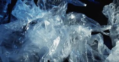 Plastik geri dönüşüm sıfır atık kullanılan selofan torbaları