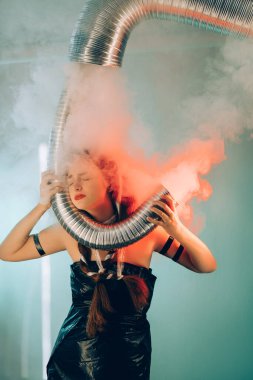 Hava kirliliği ekolojik felaket kadın zehirli duman