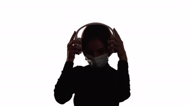 Casque masque femme silhouette double exposition — Video