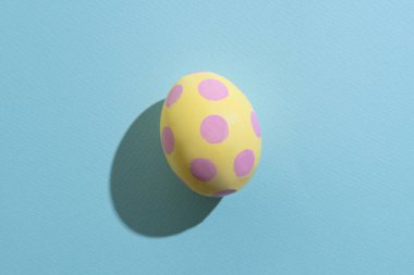 Paskalya yumurtası şenlik dekorasyonu hediye kartı baharı