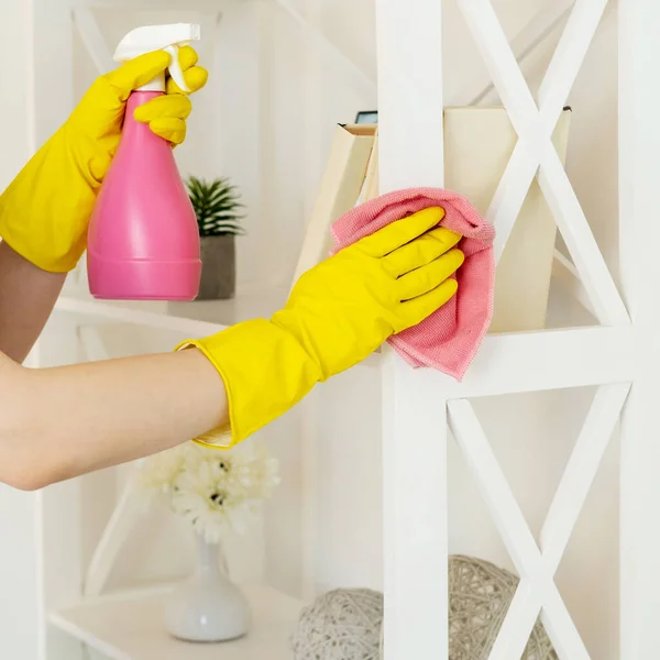 Room chores janitor woman cleaning service — Stock Photo, Image