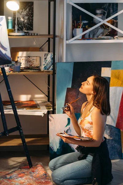 Home art creative weekend talented woman painting — Stock Photo, Image