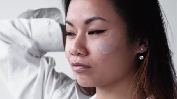 Cuidado de la piel tratamiento belleza femenina procedimiento — Vídeos de Stock