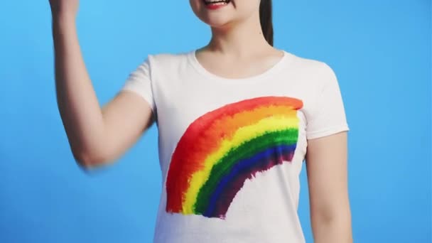 Gay seger lgbt stolthet nöjd lesbisk kvinna ja — Stockvideo