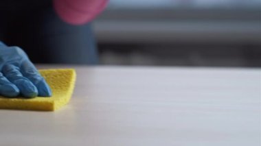 mobilya temizleme deterjan yıkama