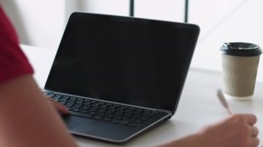 online eğitim uzaklığı webinar eğitimi