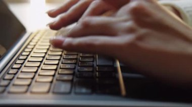 Daktilo becerisi kopyalama deneyimi bilgisayarı