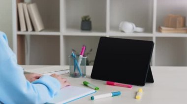 boş ekran uzaklığı eğitim web konferansı