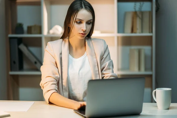 Asistente virtual de trabajo desde casa negocio en línea — Foto de Stock