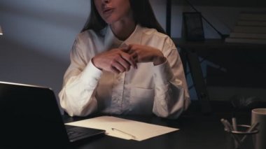 Ev işi video konferansından çalışmalar