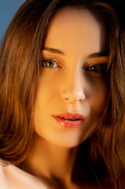 çekici kadın doğal güzellik pürüzsüz yüz