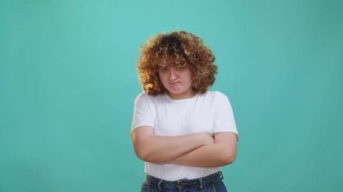 Saldırgan insanların vücudu şişman kadınları utandırıyor.