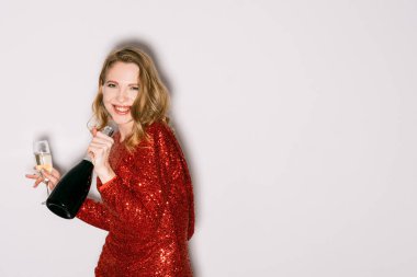 Doğum günü kutlaması mutlu kadın partisi tostu