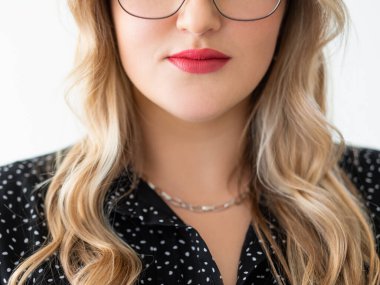 Artı boy güzel kadın lider obez kadın.