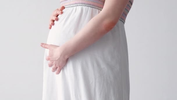 Moderskap förberedelse gravid kvinna härlig — Stockvideo