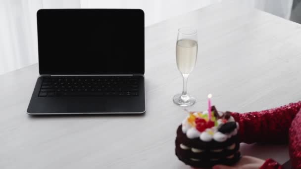 Fiesta de internet cumpleaños en casa saludo virtual — Vídeos de Stock
