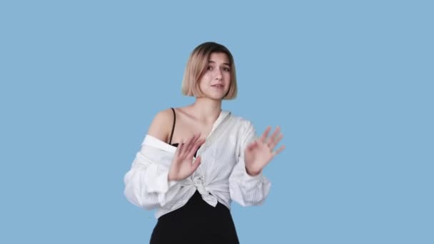 Ne díky nabídka odmítnutí dívka nope gesture gif loop — Stock video