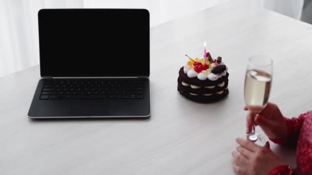 Feliz cumpleaños celebración virtual fiesta en línea — Vídeos de Stock