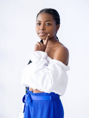 Hayalci kadın, geleceğin düşünceleri, seçim düşünüyor.