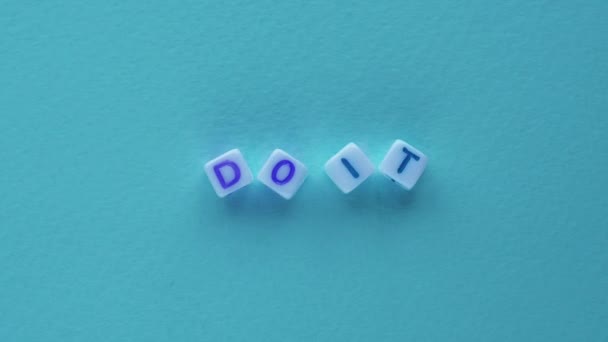 Do it frase stop motion animation gif message — Stock video