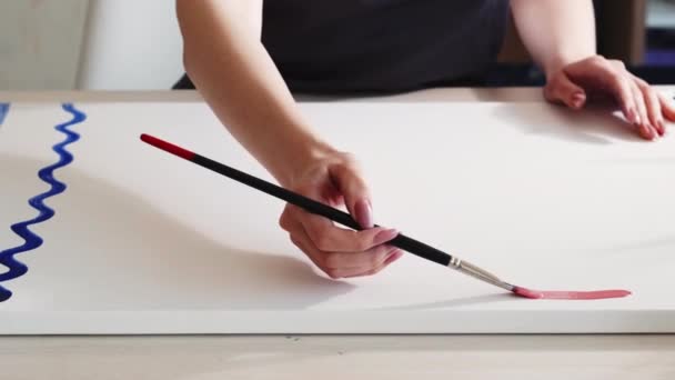 Kunstunterricht Maler Freizeit Hände Pinsel Öl-Set 2 — Stockvideo