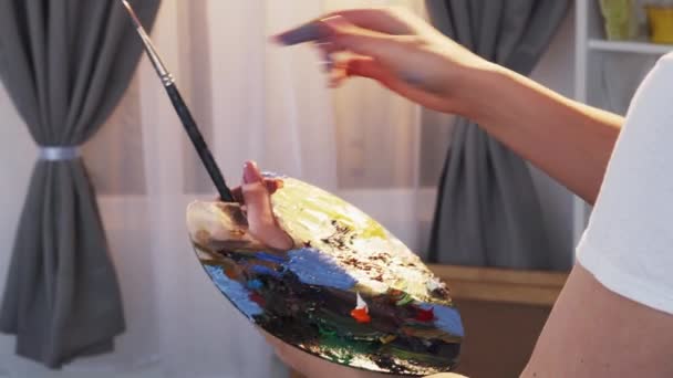 Processo de arte criação de arte pintor paleta de mão — Vídeo de Stock