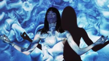 yoga meditasyonu kadın Zen barışını gevşetin